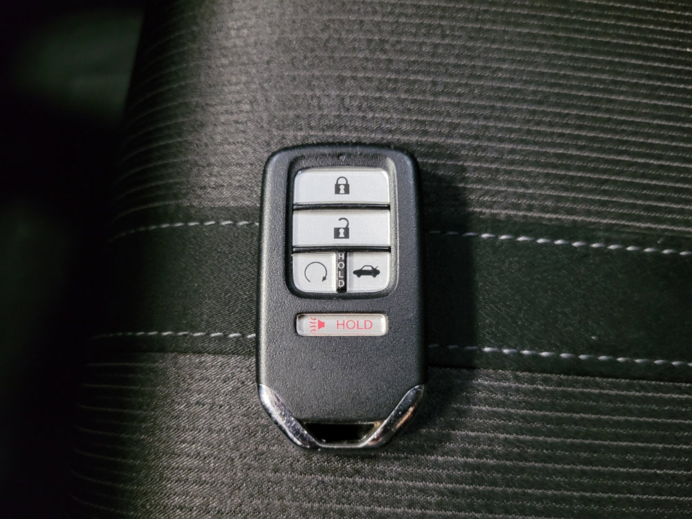 Used 2019 Honda Accord EX image 32