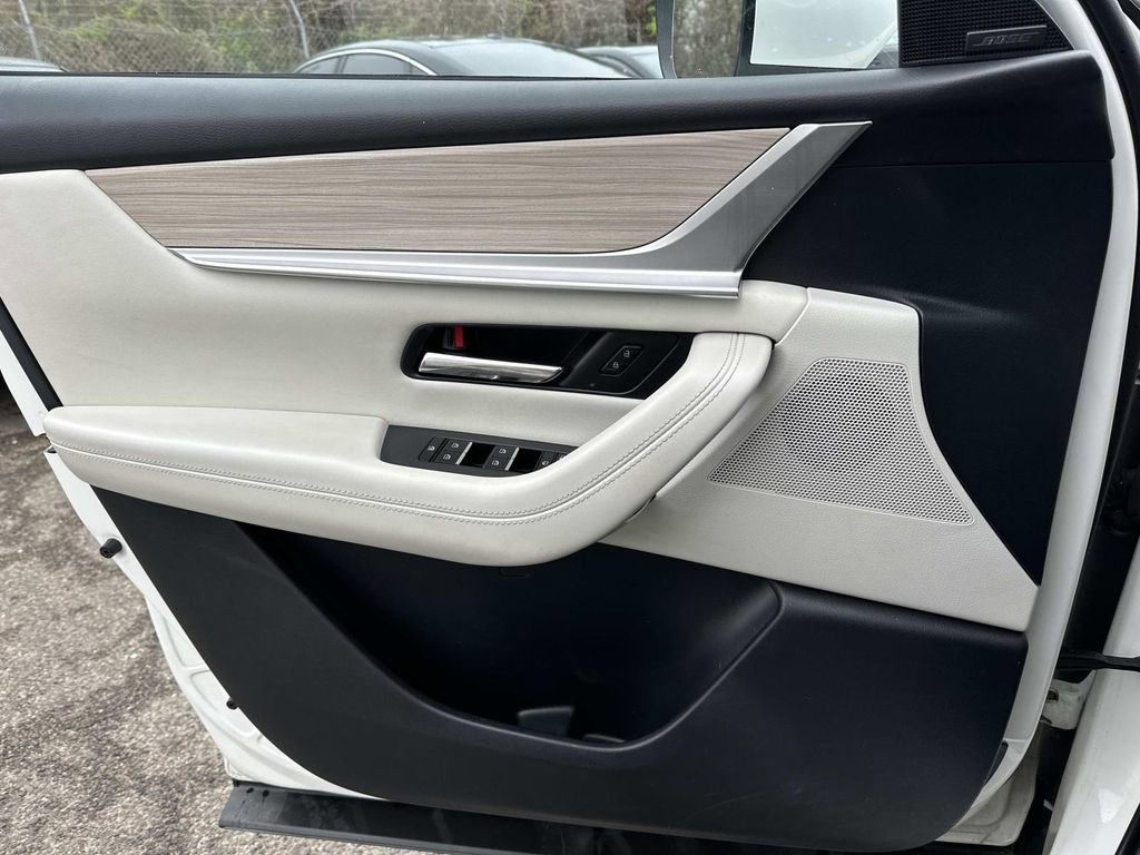 Certified 2024 MAZDA CX-90 Plug-In Hybrid w/ Premium Plus image 23