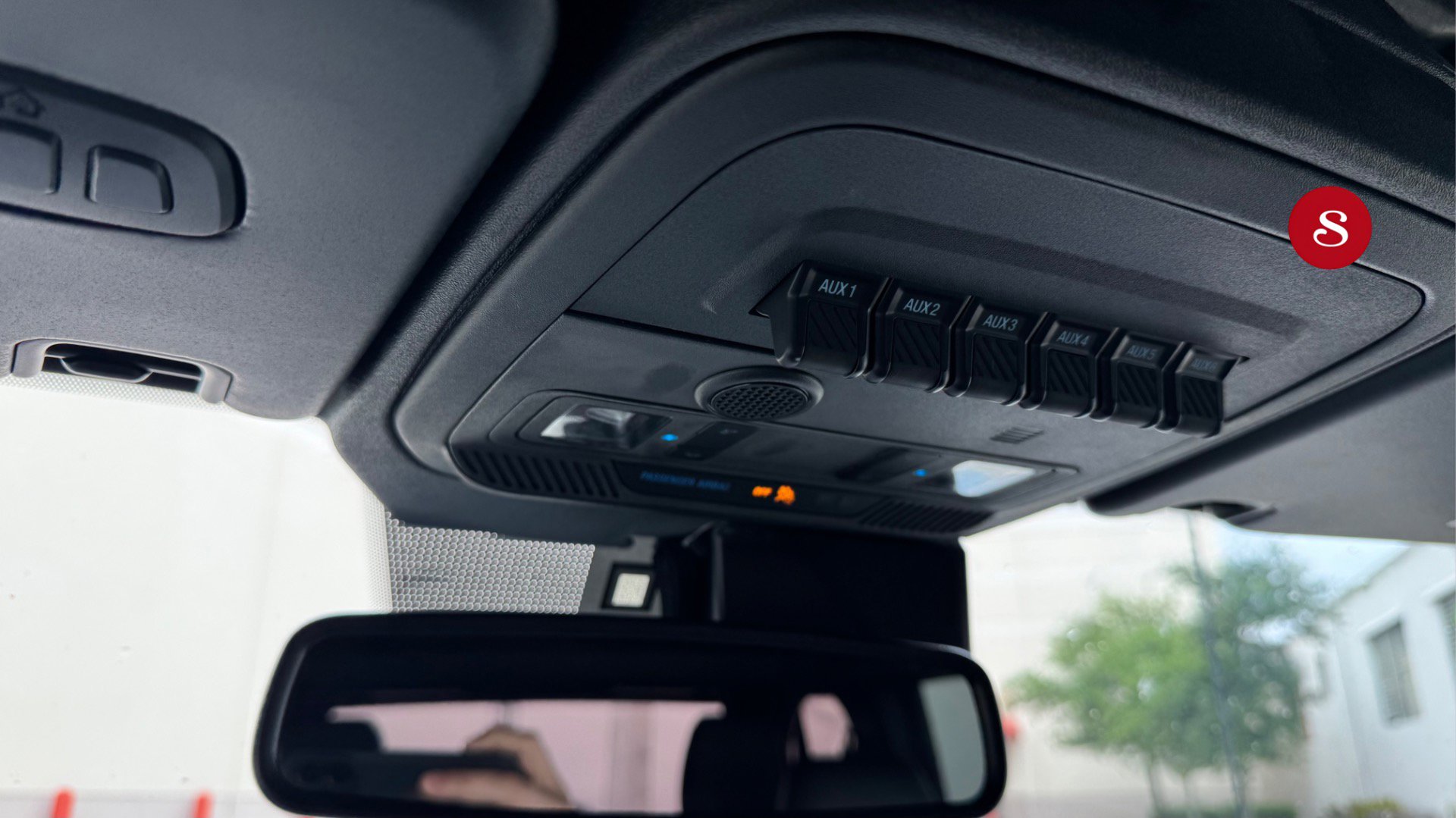 Used 2024 Ford Bronco Wildtrak image 10