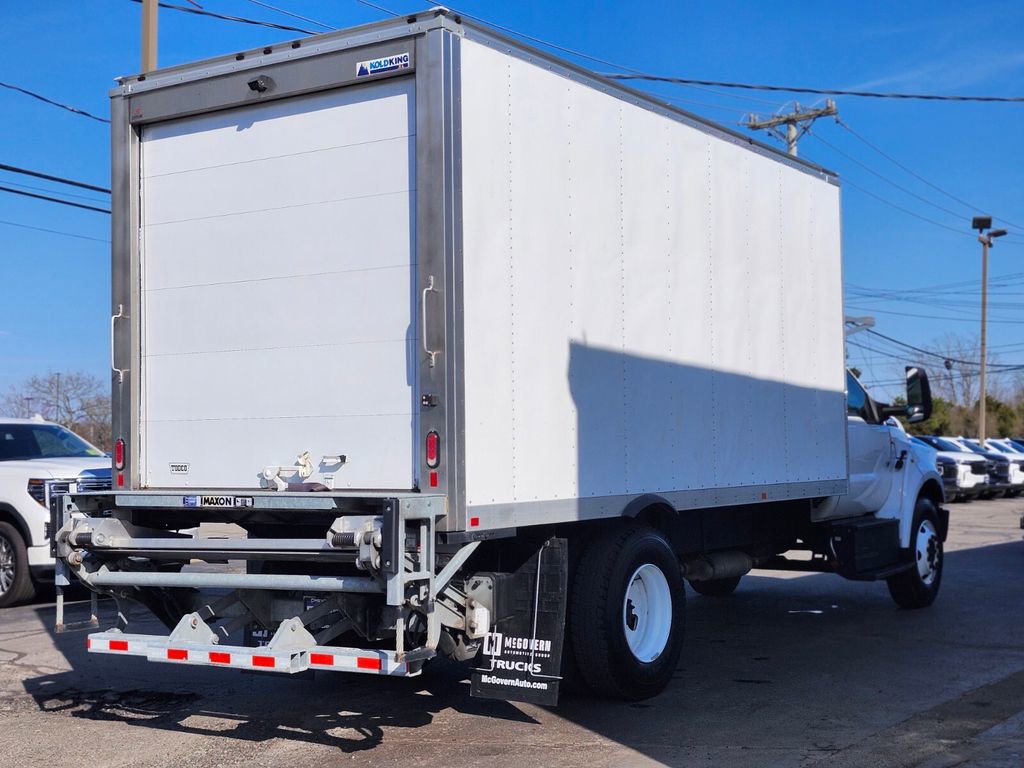 Used 2022 Ford F650 2WD Regular Cab Super Duty image 5