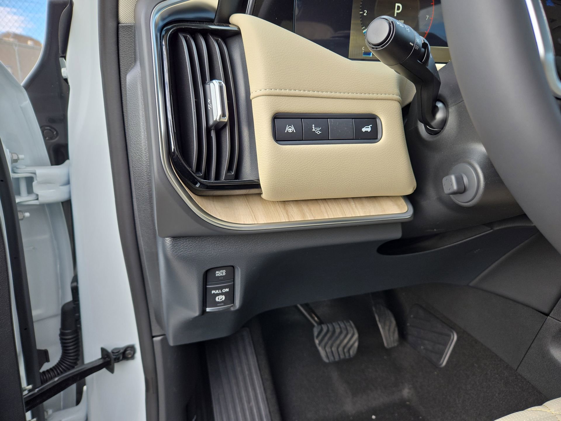 New 2026 Nissan Armada Platinum Reserve image 19