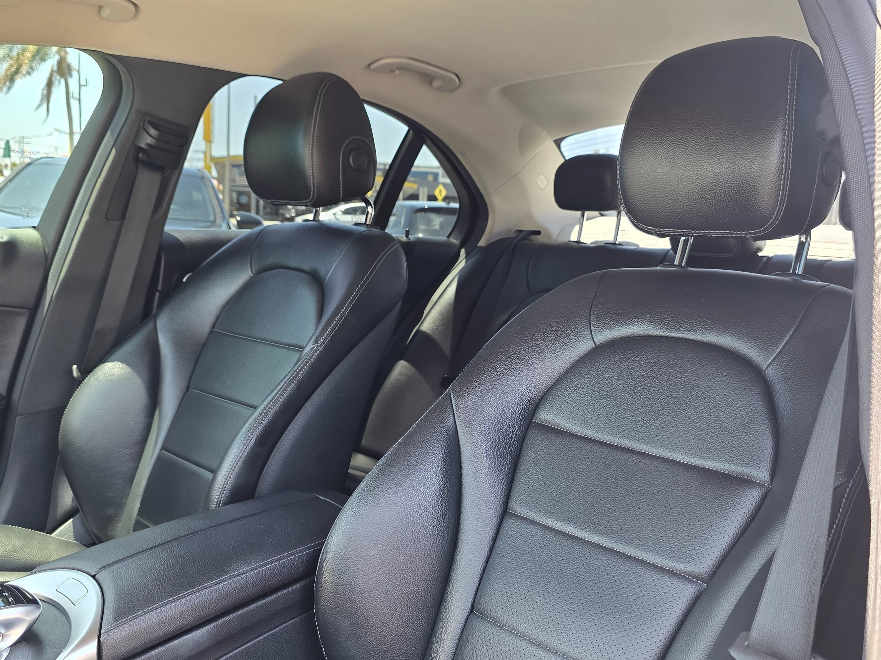 Used 2016 Mercedes-Benz C 350e Sedan w/ Multimedia Package image 14