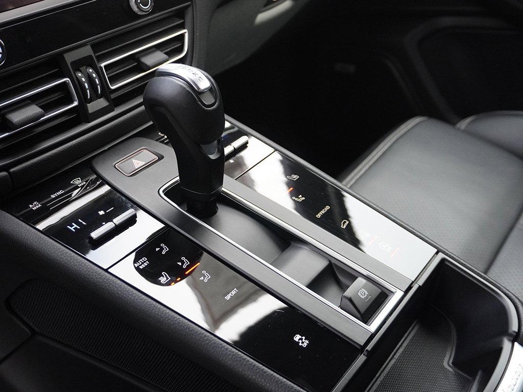 Used 2022 Porsche Macan image 57