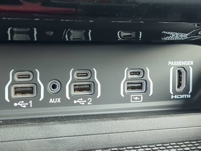 New 2026 RAM 3500 Limited AWD/4WD image 27