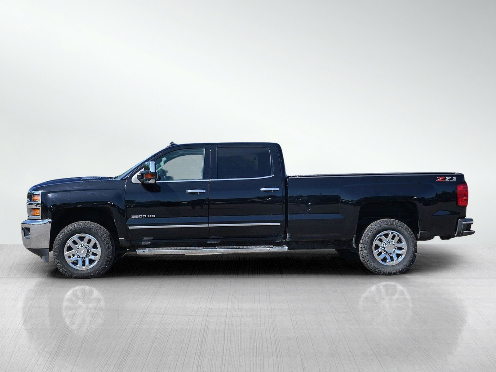 Used 2019 Chevrolet Silverado 3500 LTZ w/ Duramax Plus Package AWD/4WD image 2
