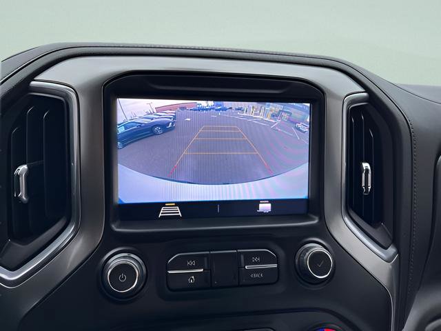 Used 2021 Chevrolet Silverado 1500 LT Trail Boss w/ Bed Protection Package image 18