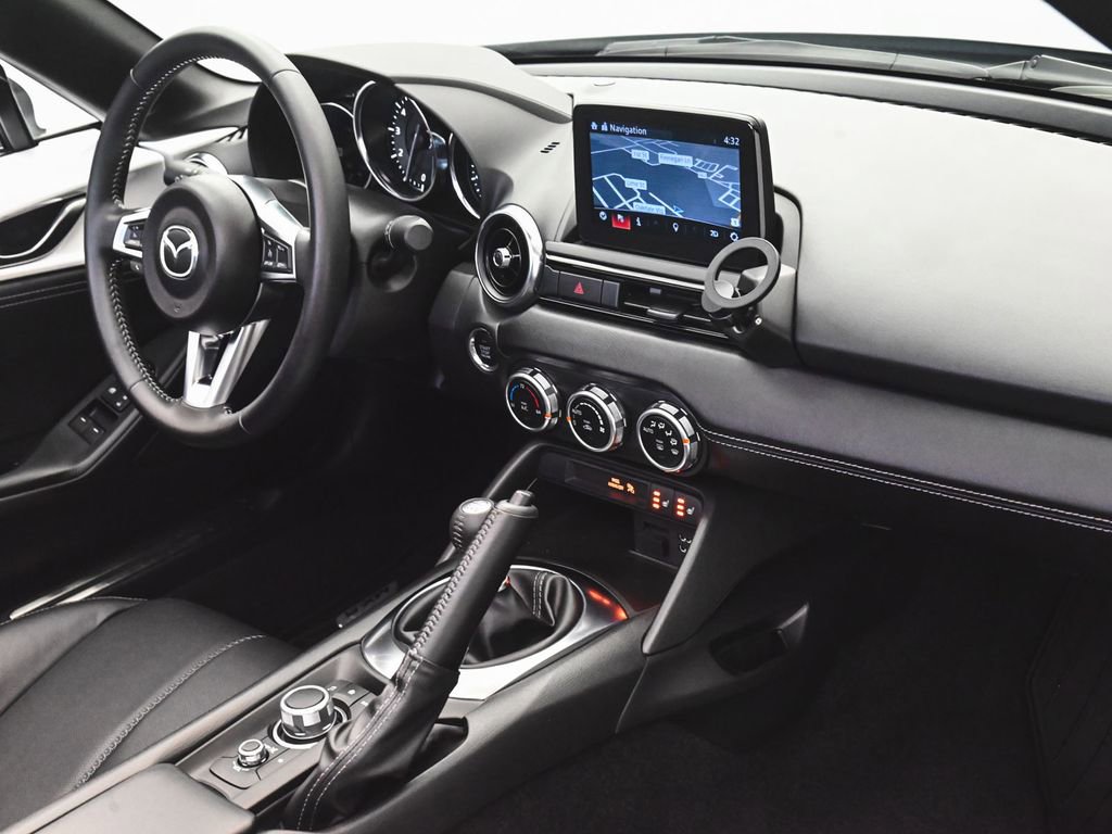 Used 2023 MAZDA MX-5 Miata Grand Touring RWD image 34