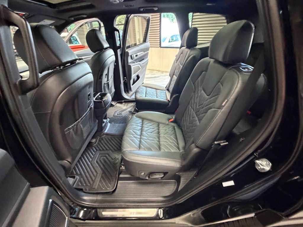 Used 2025 Kia Telluride SX X-Line AWD/4WD image 61