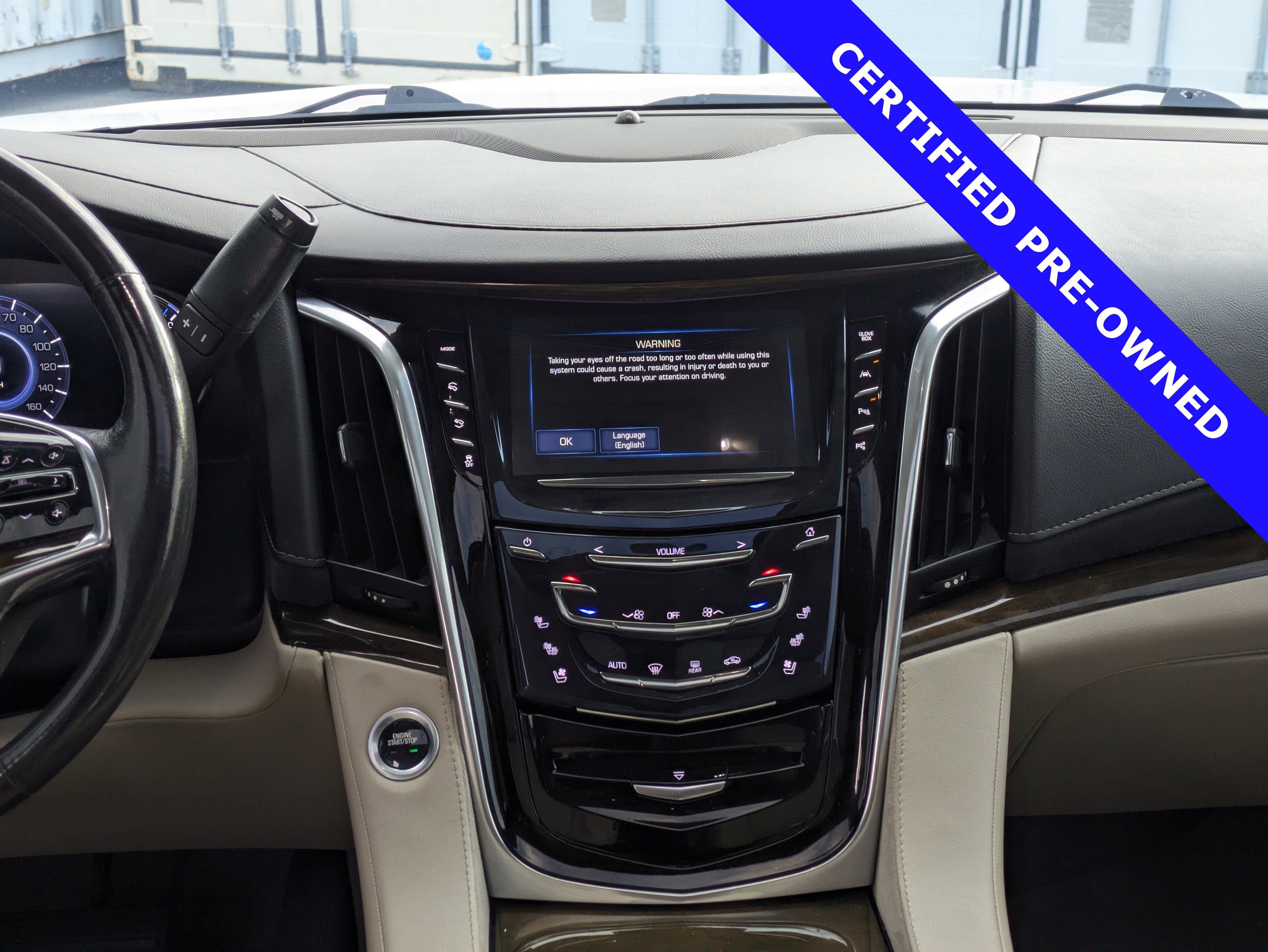 Used 2020 Cadillac Escalade Premium Luxury image 20
