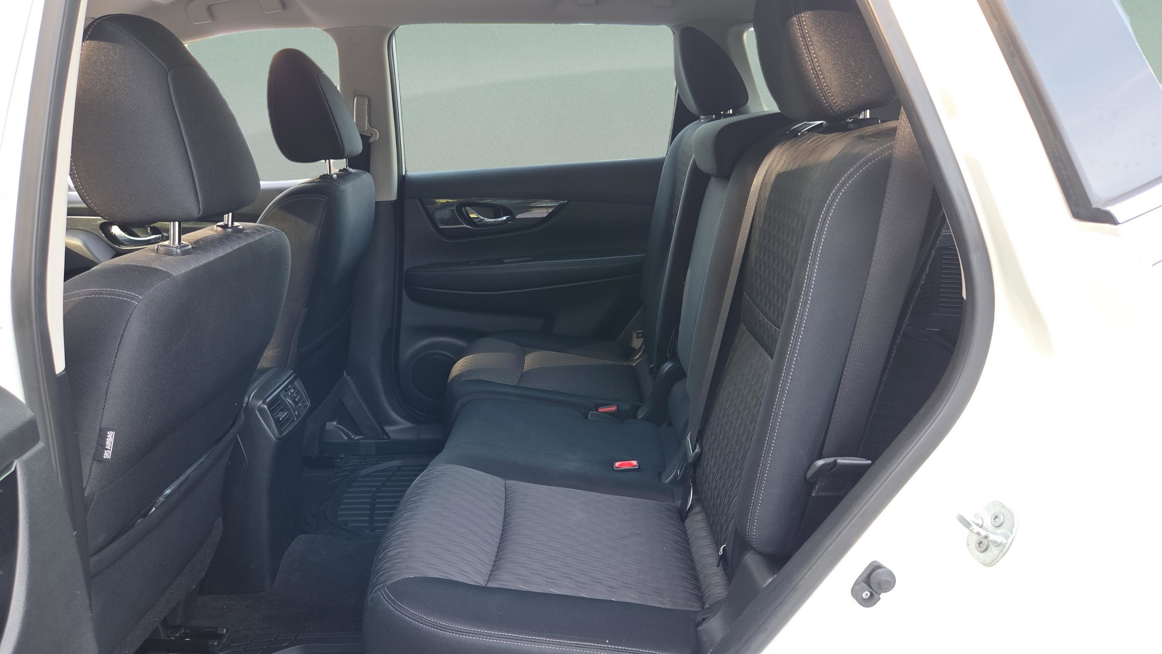 Used 2017 Nissan Rogue S FWD image 10