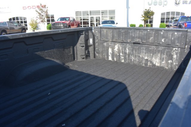 Used 2025 GMC Sierra 2500 AT4 AWD/4WD image 13