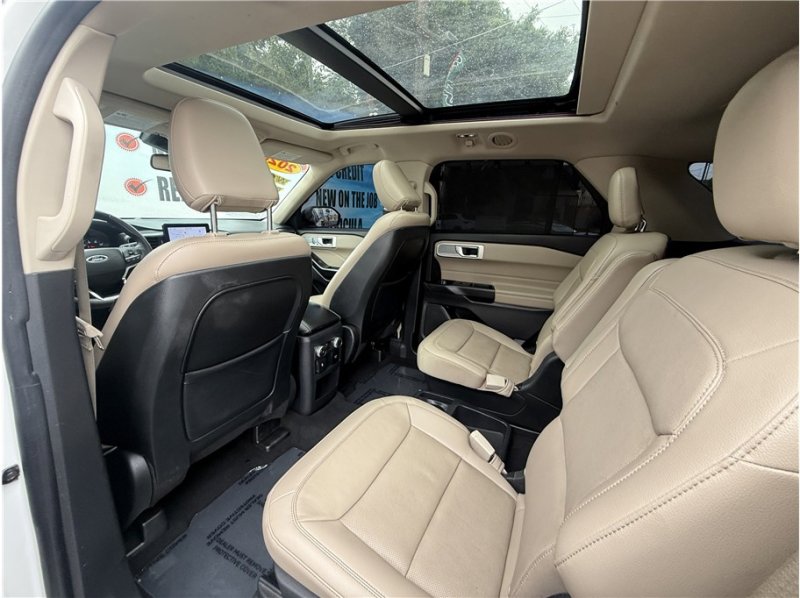 Used 2020 Ford Explorer Limited w/ Class III Trailer Tow Package image 21