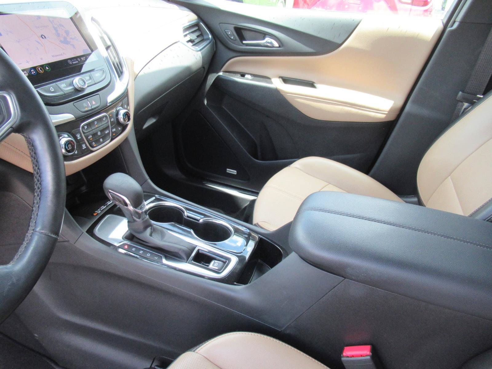Used 2023 Chevrolet Equinox Premier FWD image 16