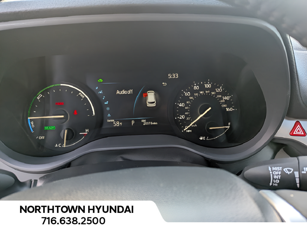 Used 2026 Toyota Sienna XLE FWD image 8