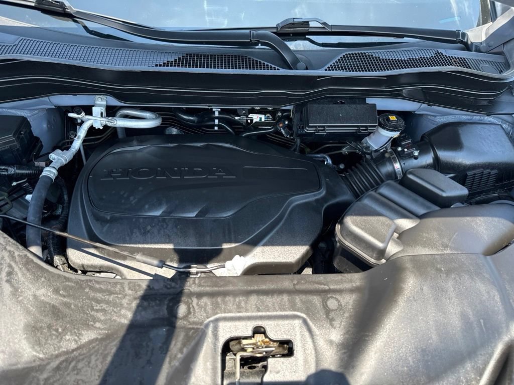 Certified 2025 Honda Passport TrailSport image 12