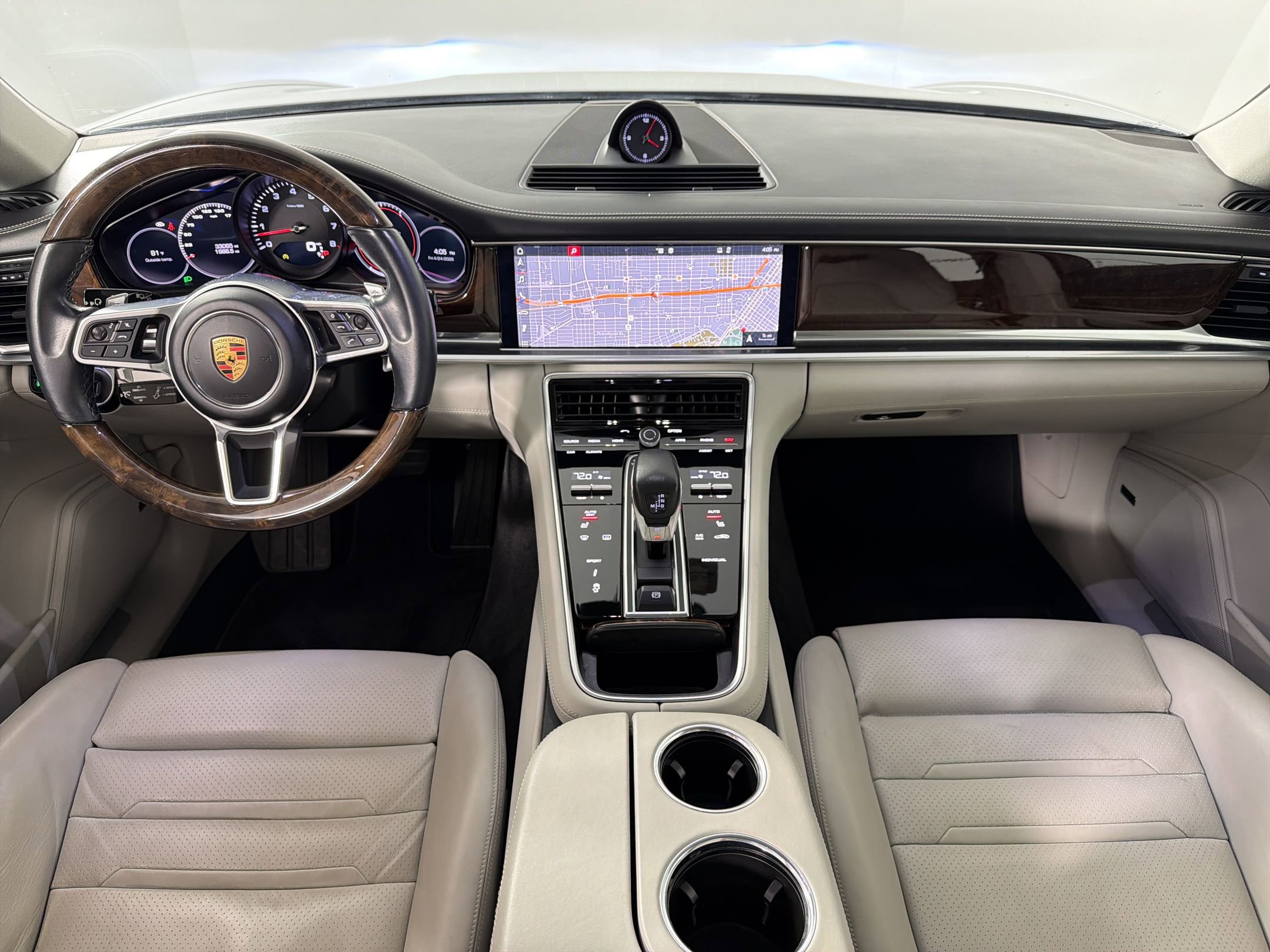 Certified 2018 Porsche Panamera image 17