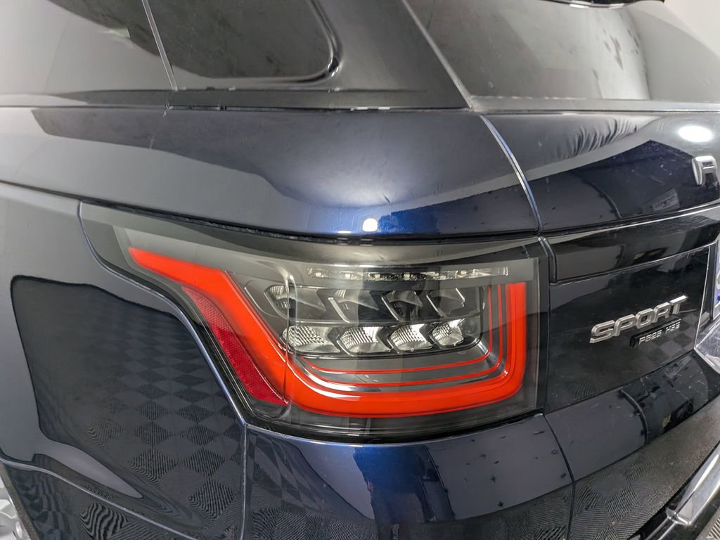 Used 2022 Land Rover Range Rover Sport HSE Dynamic image 12