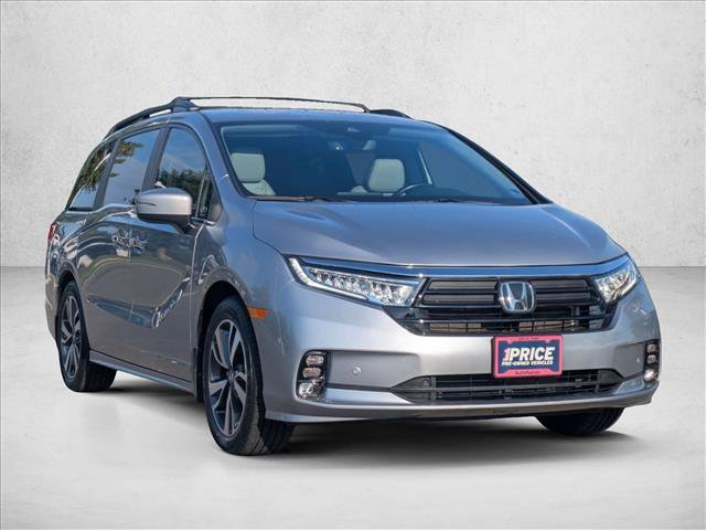 Certified 2024 Honda Odyssey Touring image 3