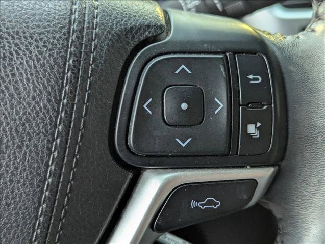 Used 2016 Toyota Highlander Limited w/ Driver Technology Package image 15
