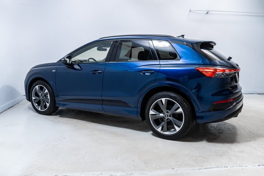 Used 2025 Audi Q4 e-tron Premium Plus w/ Premium Plus image 2