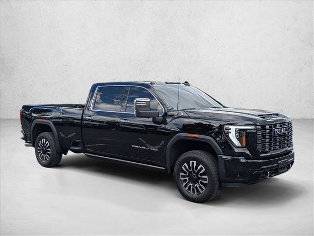 Used 2025 GMC Sierra 2500 Denali Ultimate w/ Max Trailering Package AWD/4WD image 3