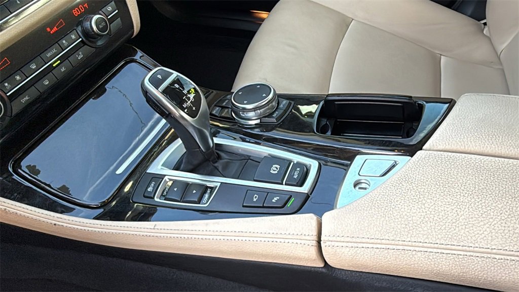 Used 2016 BMW 528i Sedan image 29