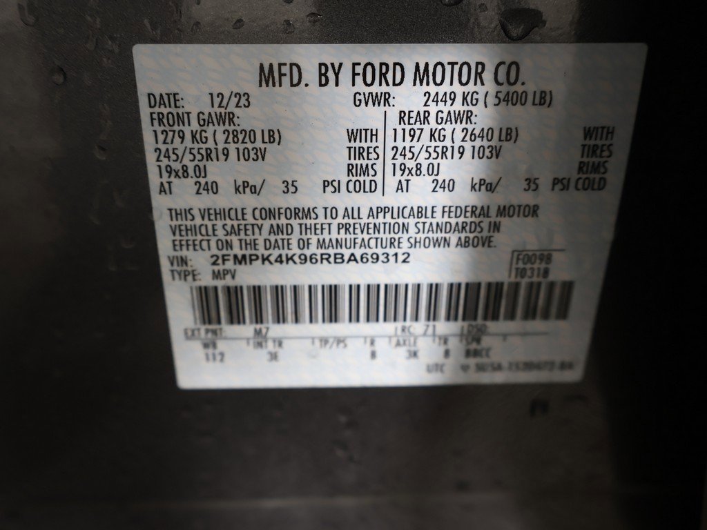 Used 2024 Ford Edge Titanium image 47