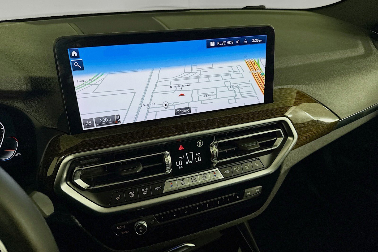 Used 2023 BMW X3 sDrive30i w/ Premium Package w/ZPA image 19