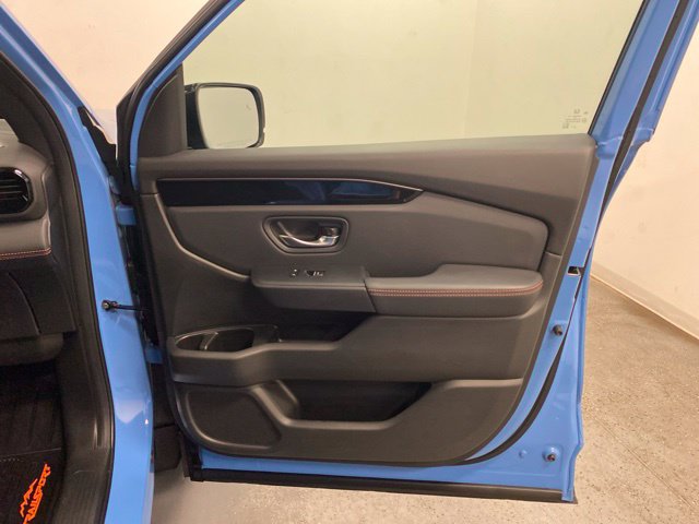 Certified 2025 Honda Pilot TrailSport image 26