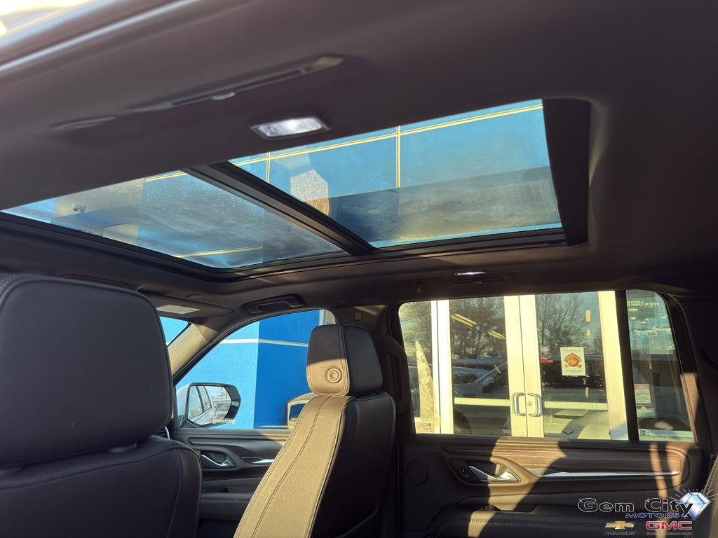 Used 2023 GMC Yukon XL Denali image 14