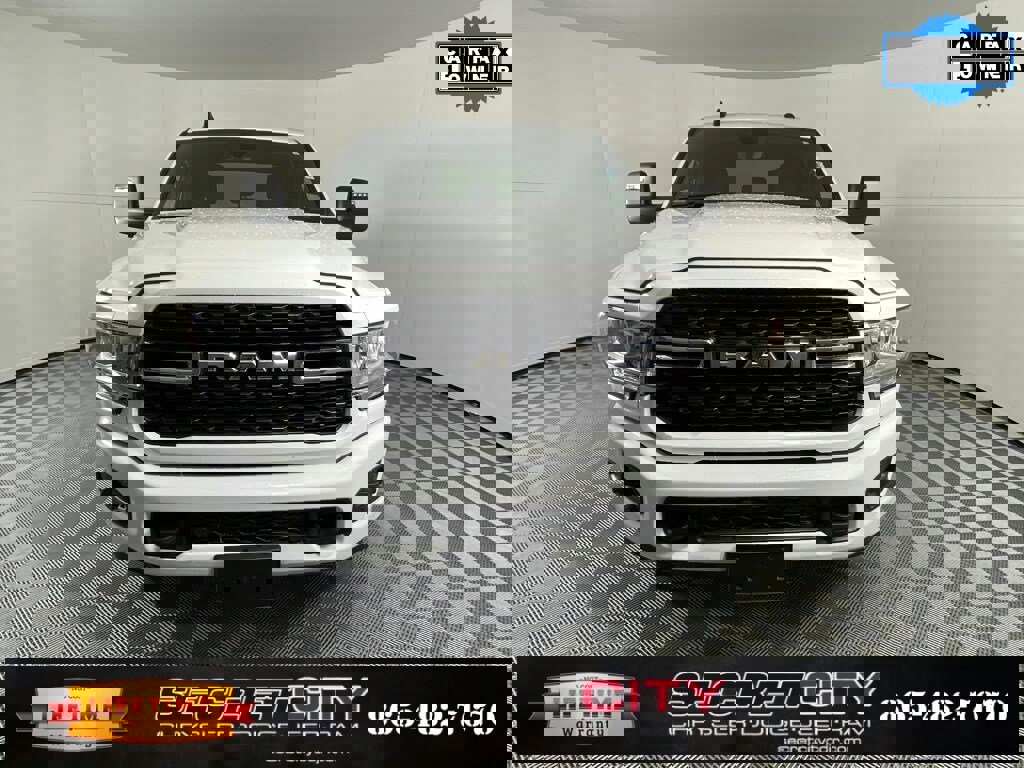 Used 2024 RAM 2500 Big Horn w/ Sport Appearance Package image 2