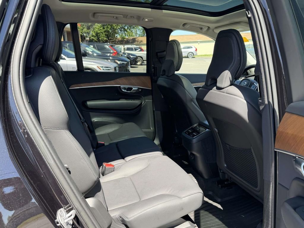 Used 2023 Volvo XC90 B6 Plus w/ Protection Package AWD/4WD image 13