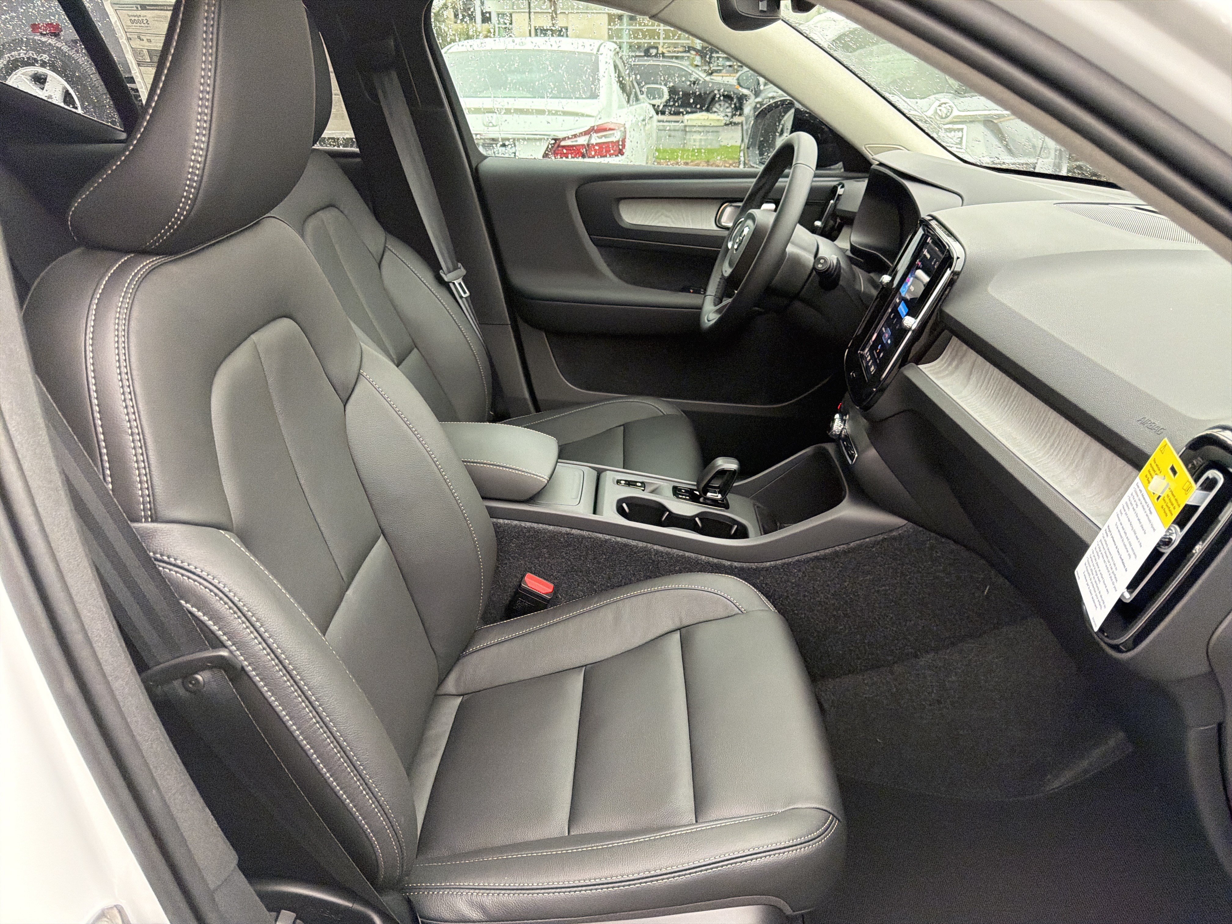 New 2026 Volvo XC40 B4 Core FWD image 21