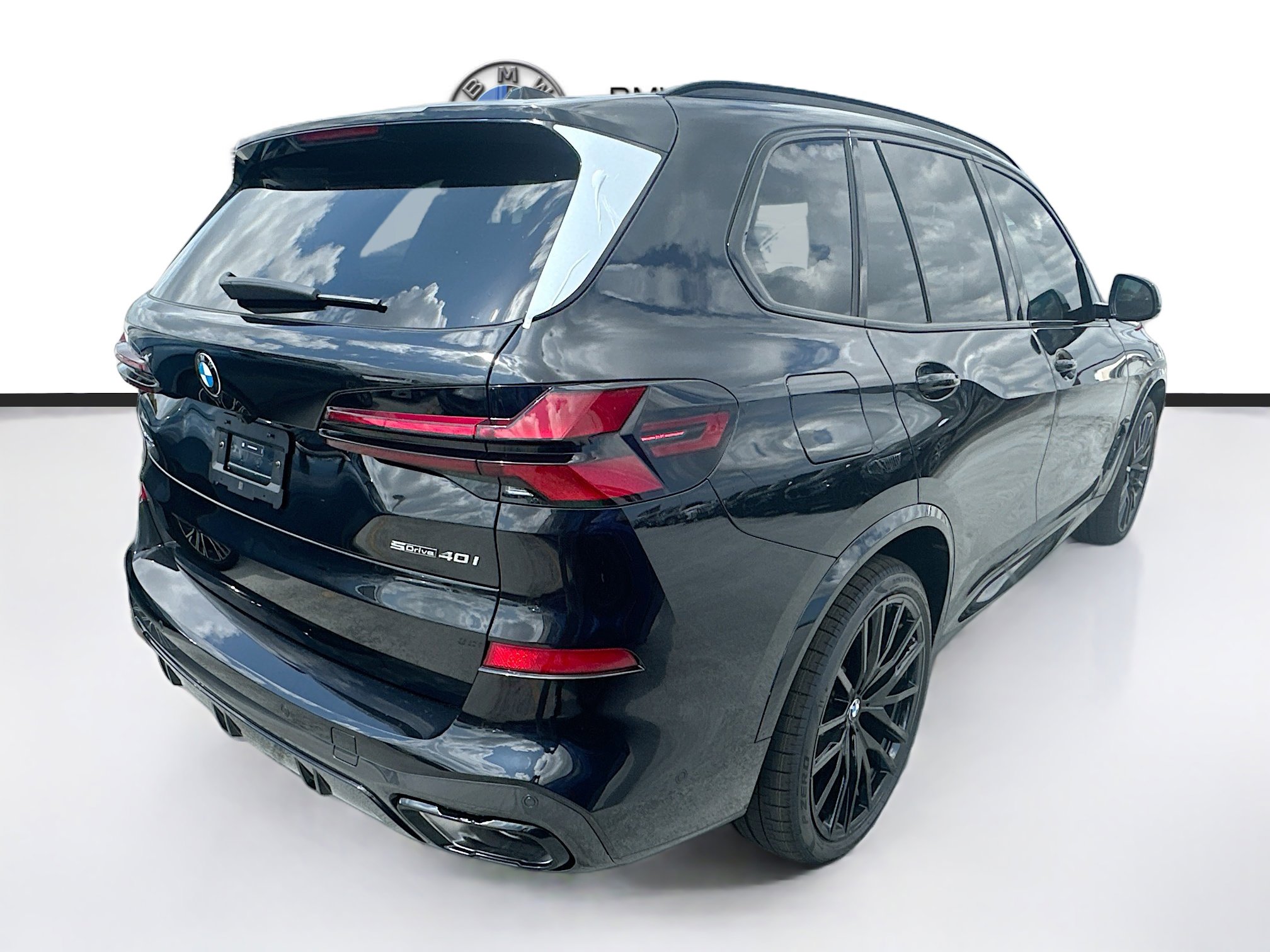New 2026 BMW X5 sDrive40i w/ M Sport Package image 6