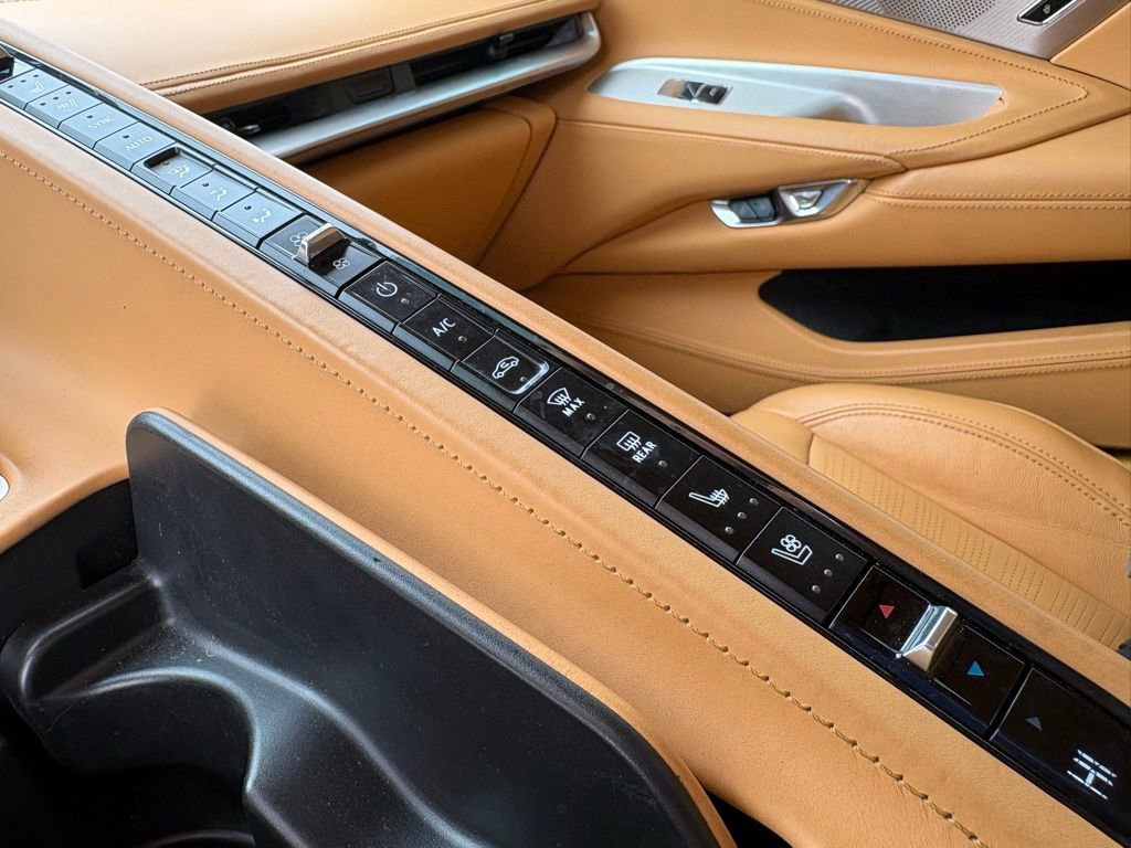 Used 2023 Chevrolet Corvette Stingray Premium Conv w/ Z51 Performance Package image 41