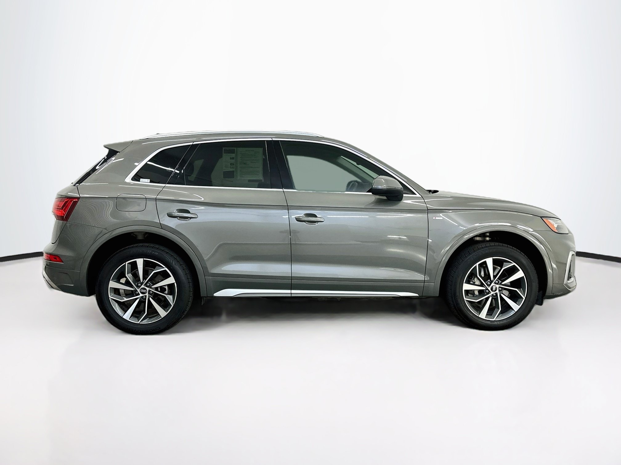 Used 2023 Audi Q5 2.0T Premium w/ Convenience Package AWD/4WD image 10