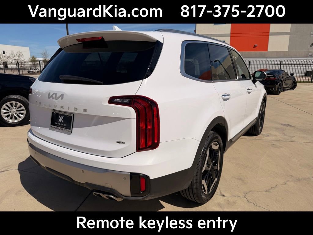 Certified 2025 Kia Telluride S image 4