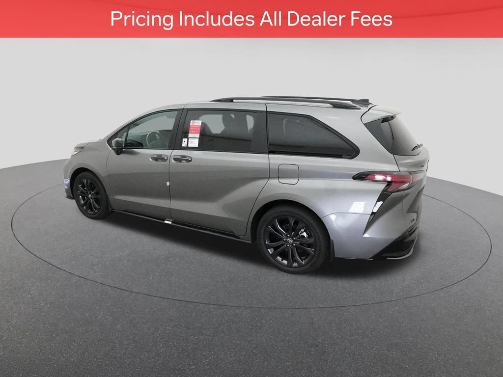 New 2026 Toyota Sienna XSE FWD image 5
