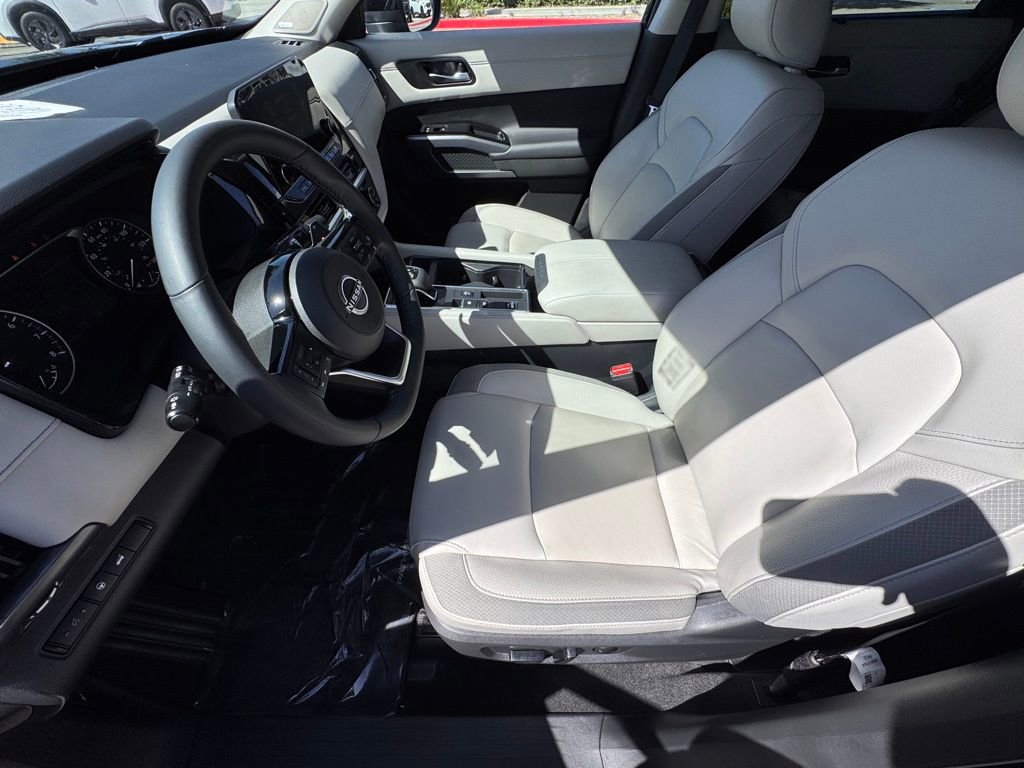 Certified 2022 Nissan Pathfinder SL w/ SL Premium Package image 11