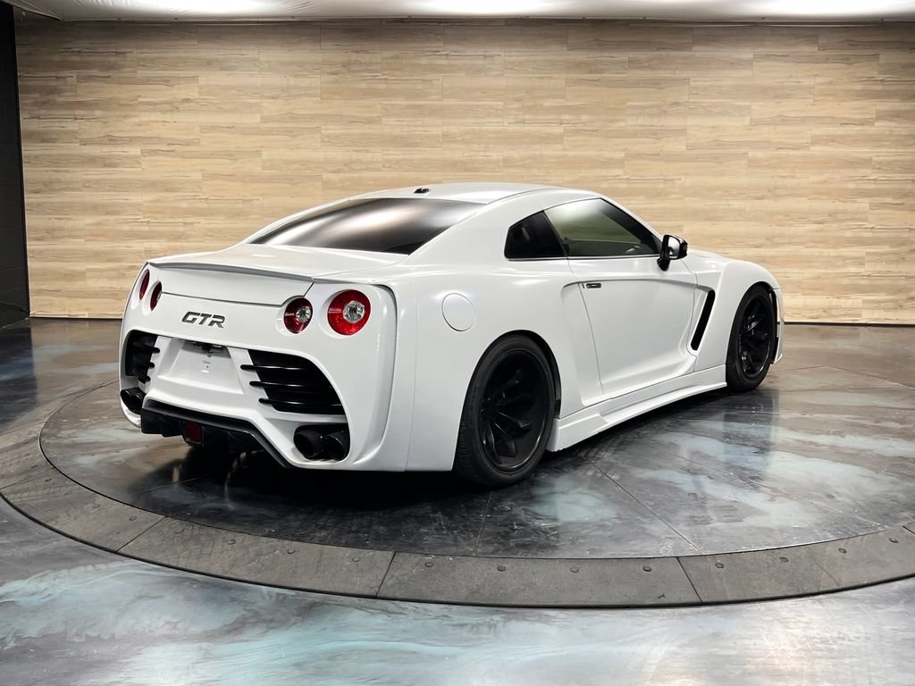 Used 2010 Nissan GT-R Premium AWD/4WD image 15