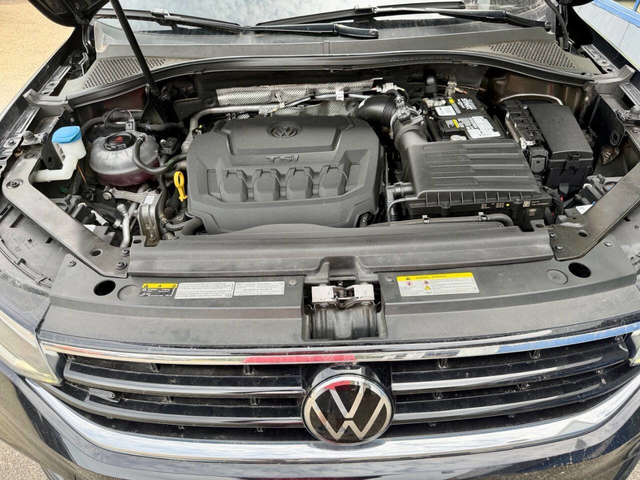 Used 2022 Volkswagen Tiguan SE R-Line AWD/4WD image 15