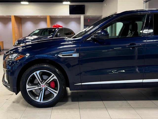 Used 2018 Jaguar F-PACE S image 6