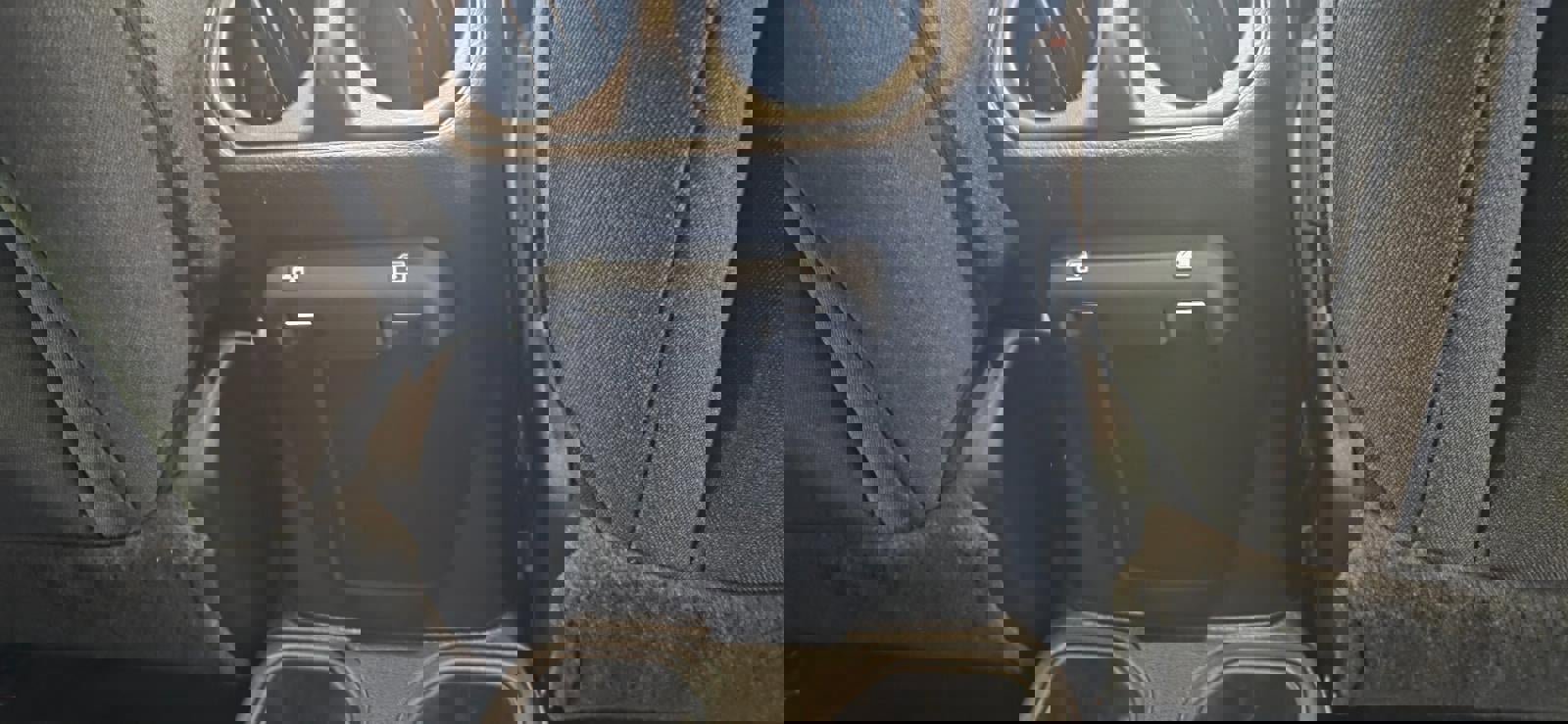 Used 2024 Jeep Wrangler Sport S image 24