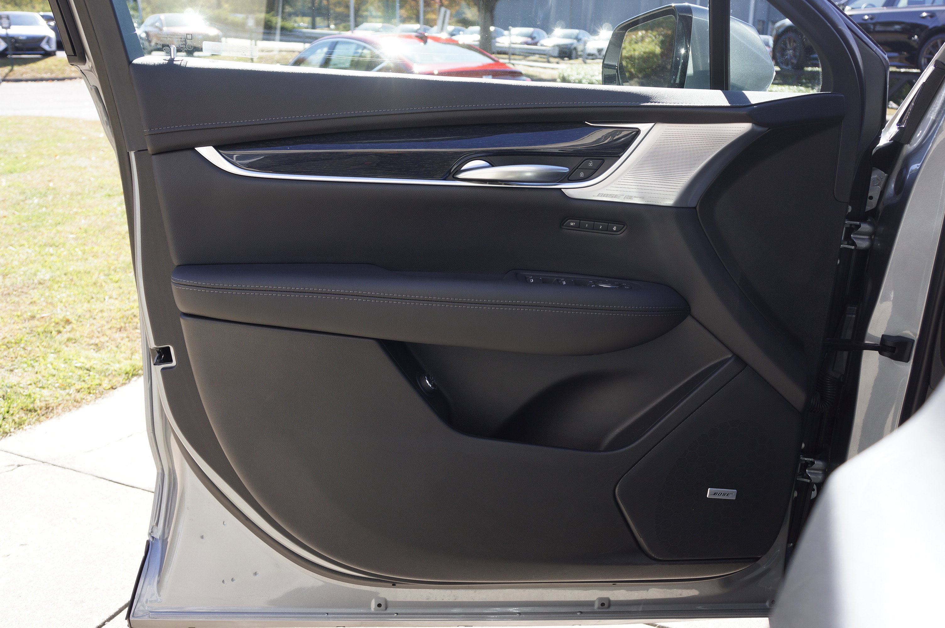 Used 2025 Cadillac XT5 Premium Luxury image 21