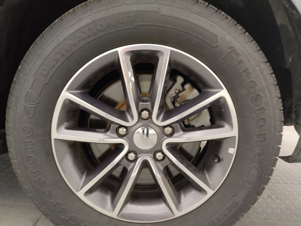 Used 2017 Dodge Grand Caravan SXT image 31