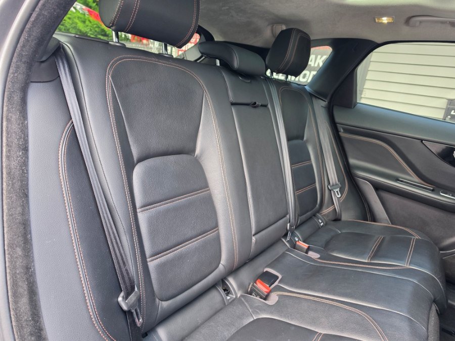Used 2020 Jaguar F-PACE Prestige AWD/4WD image 41
