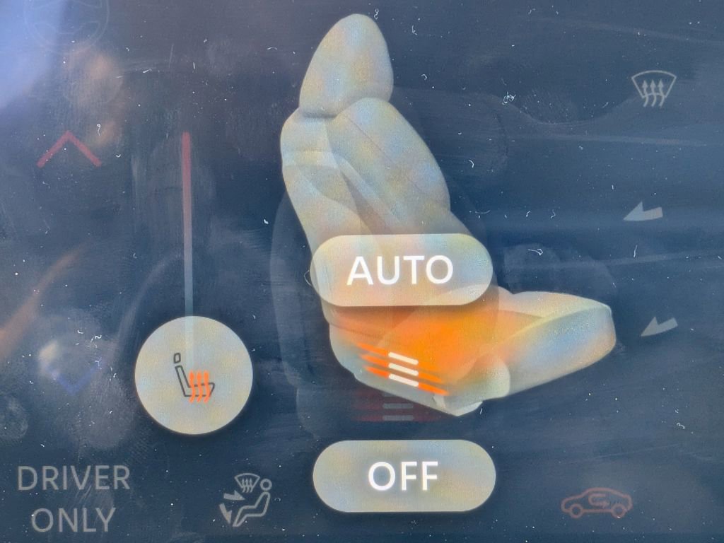 Used 2023 Nissan Ariya AWD image 24