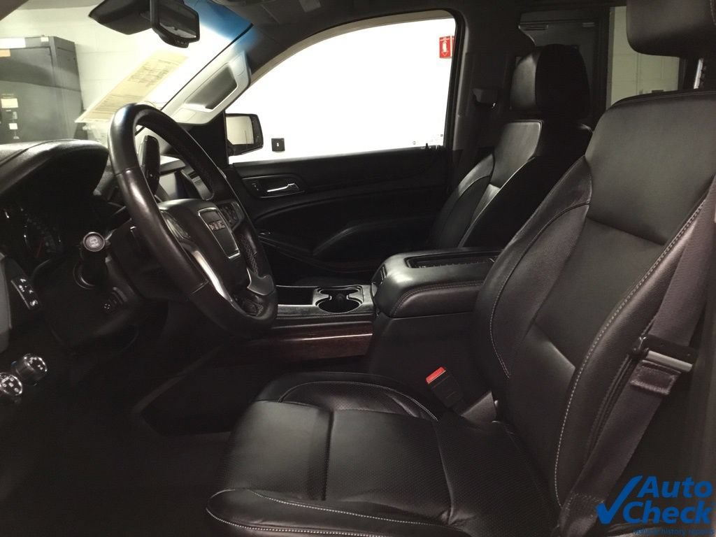 Used 2017 GMC Yukon SLT AWD/4WD image 31