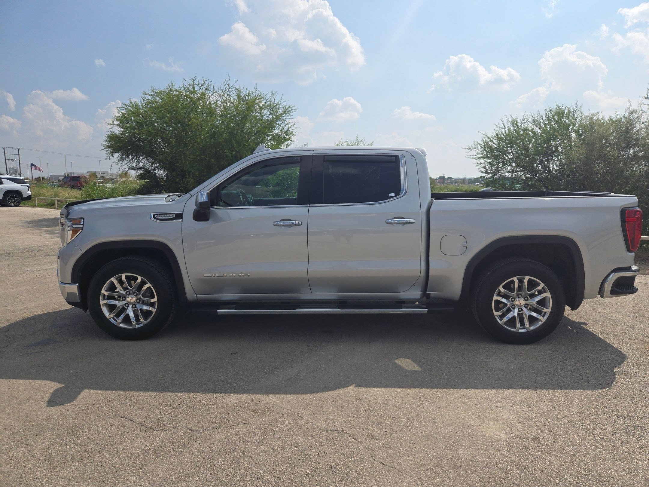 Used 2021 GMC Sierra 1500 SLT RWD image 6