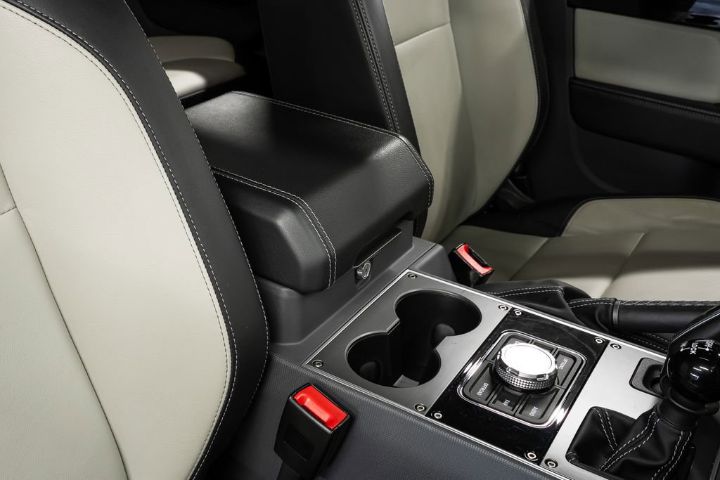 Used 2024 INEOS Grenadier Fieldmaster Edition image 32